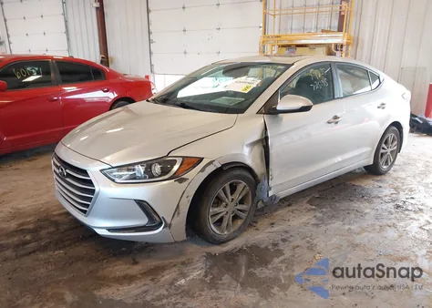 2018 Hyundai Elantra Value Edition z USA, uszkodzony, nr VIN 5NPD84LF0JH225542